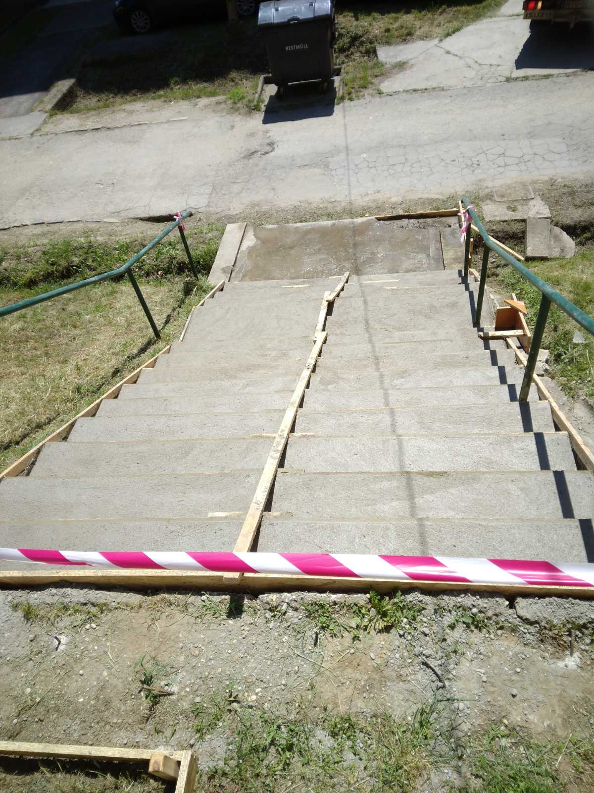 Lépcső betonozás Kőhíd lakópark 3.jpg